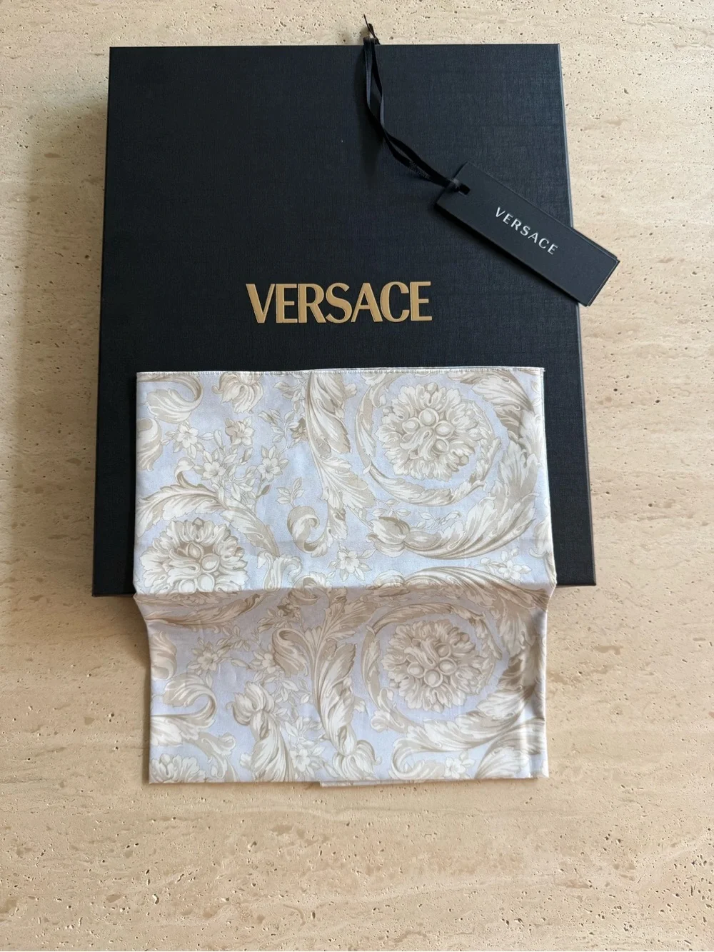 NWT Versace Barocco Print Cotton Blue Square Scarf Foulard Bandana Made in Italy